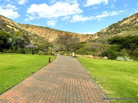 Walter Sisulu National Botanical Garden: ความงามอันน่าอัศจรรย์ของพืชพันธุ์และสัตว์ป่าในฮาร์ทส์วัล