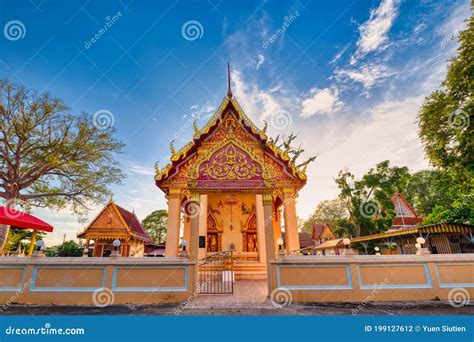  หลงใหลในประวัติศาสตร์! ไหว้พระขอพร และชมความงามของวัดหยางจาโอยuan